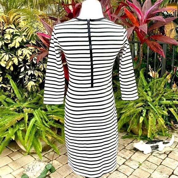 🍍3/$15🍍 HeartSoul Striped 3/4 Sleeve Dress - Picture 4 of 7